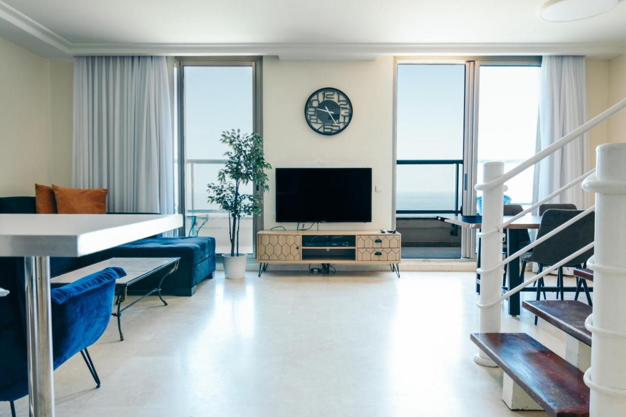 Almog Beach Apartments מגדלי חוף הכרמל חיפה Exterior photo