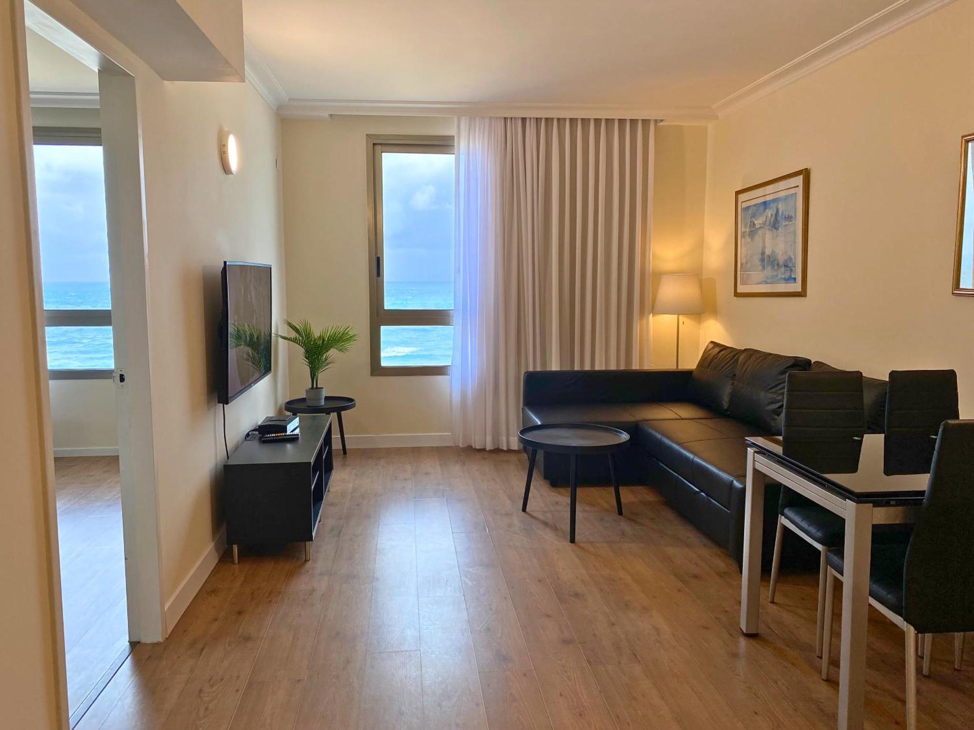 Almog Beach Apartments מגדלי חוף הכרמל חיפה Exterior photo